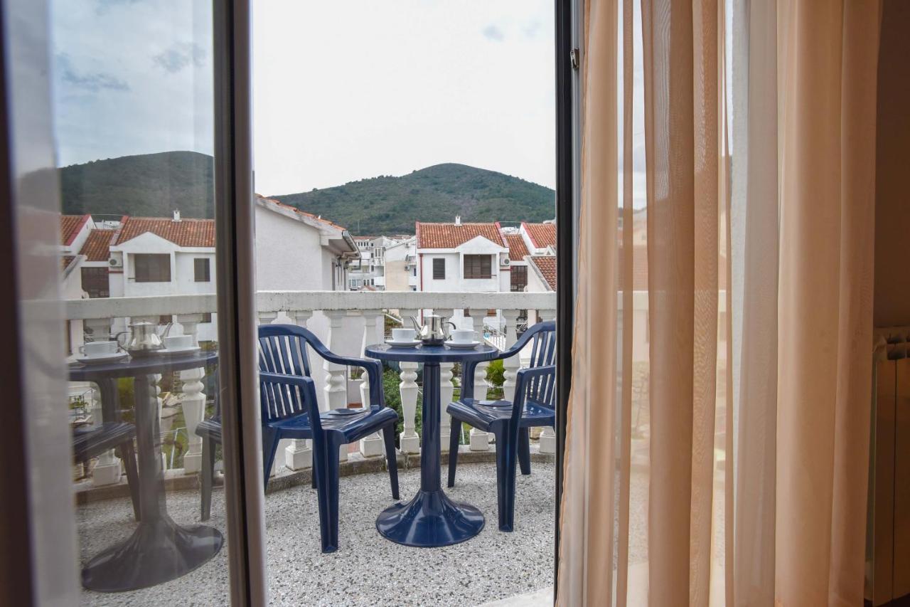 Apartments Adok Budva Luaran gambar