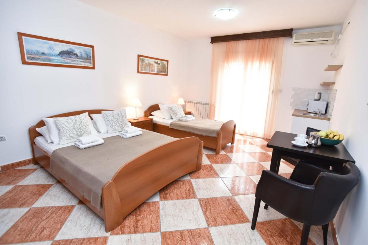 Apartments Adok Budva Luaran gambar