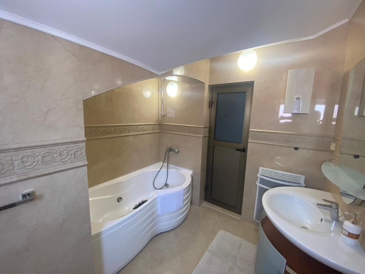 Apartments Adok Budva Luaran gambar