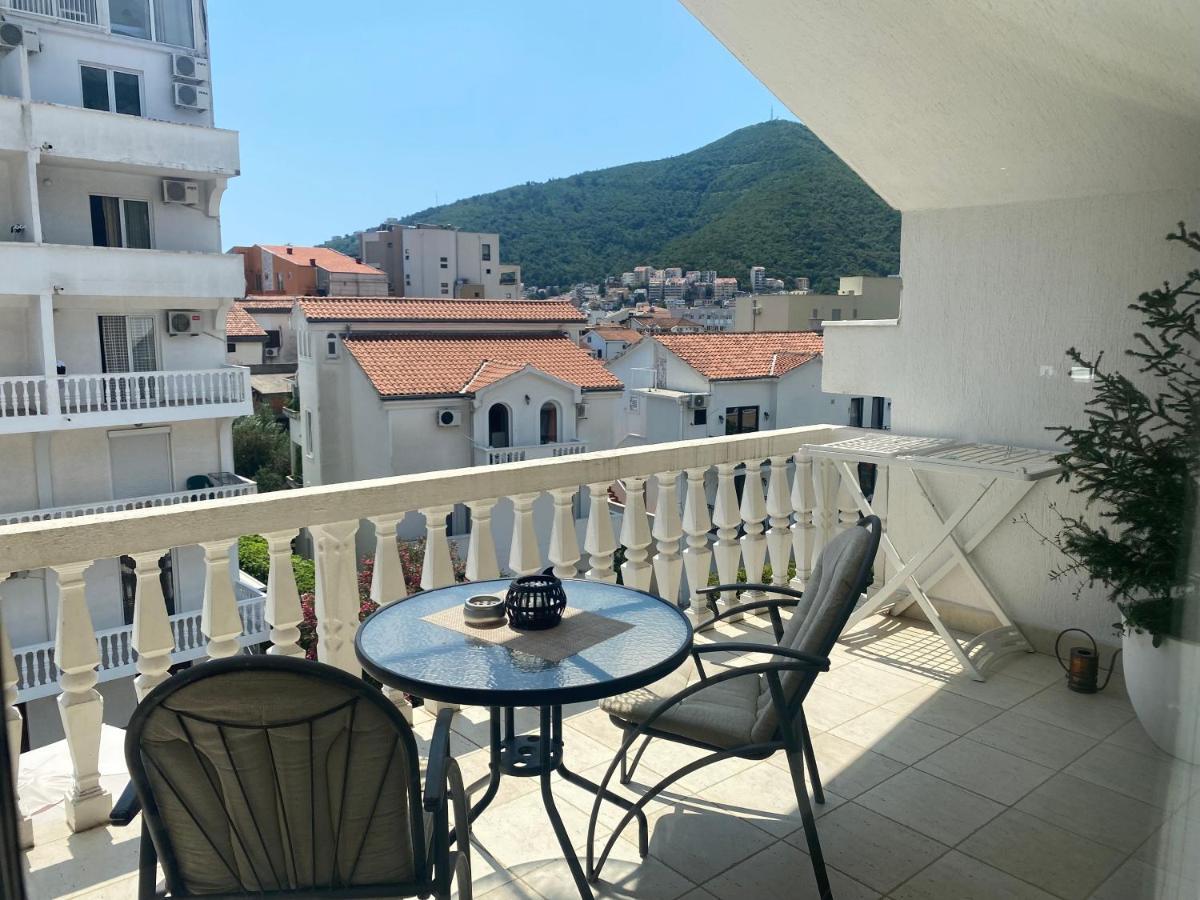 Apartments Adok Budva Luaran gambar