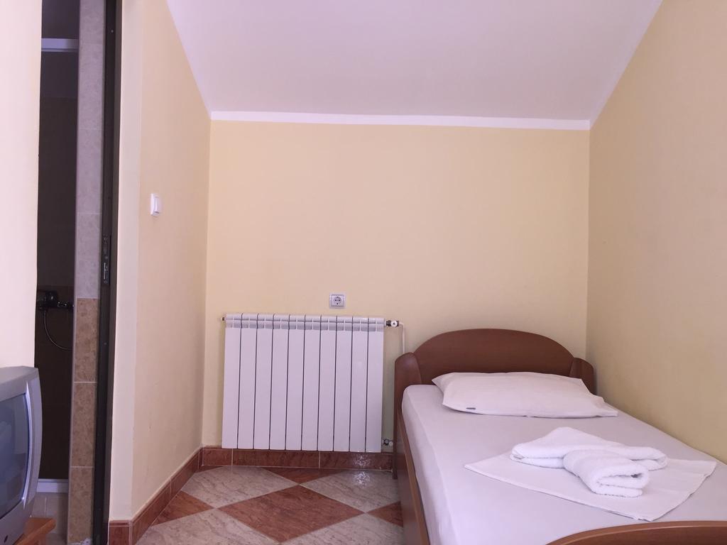 Apartments Adok Budva Luaran gambar